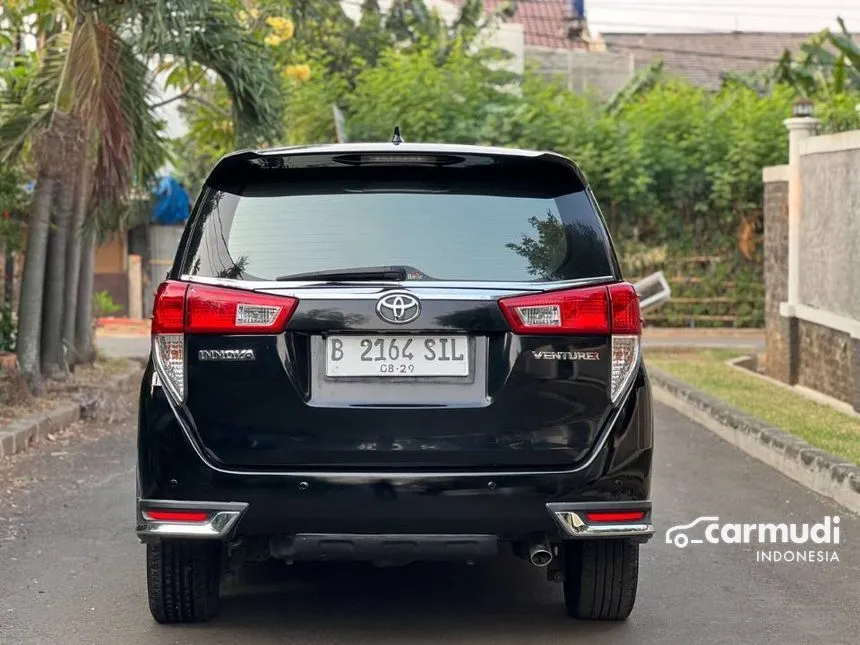 2019 Toyota Innova Venturer Wagon