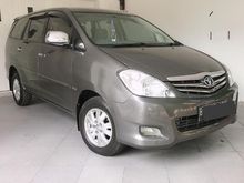 2011 Toyota Kijang Innova 2.0 V MPV