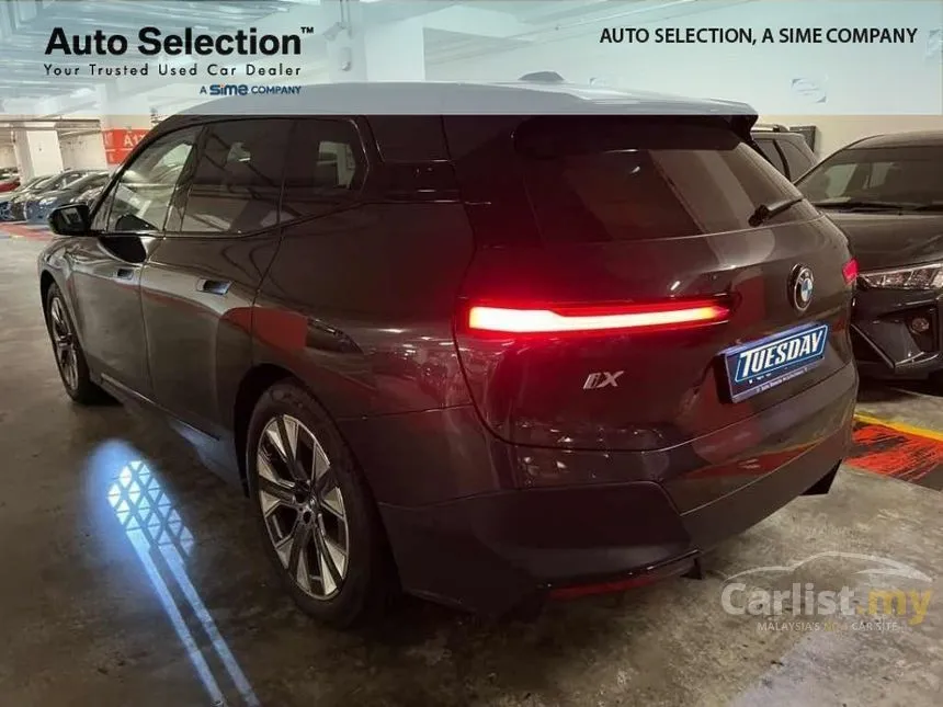 2023 BMW iX xDrive40 SUV