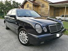 2000 Mercedes-Benz E280 2.8 Sedan auto
