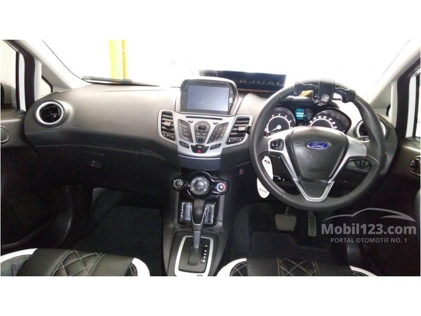 Jual Mobil Ford Fiesta 2014 Sport 1.5 di Jawa Timur 