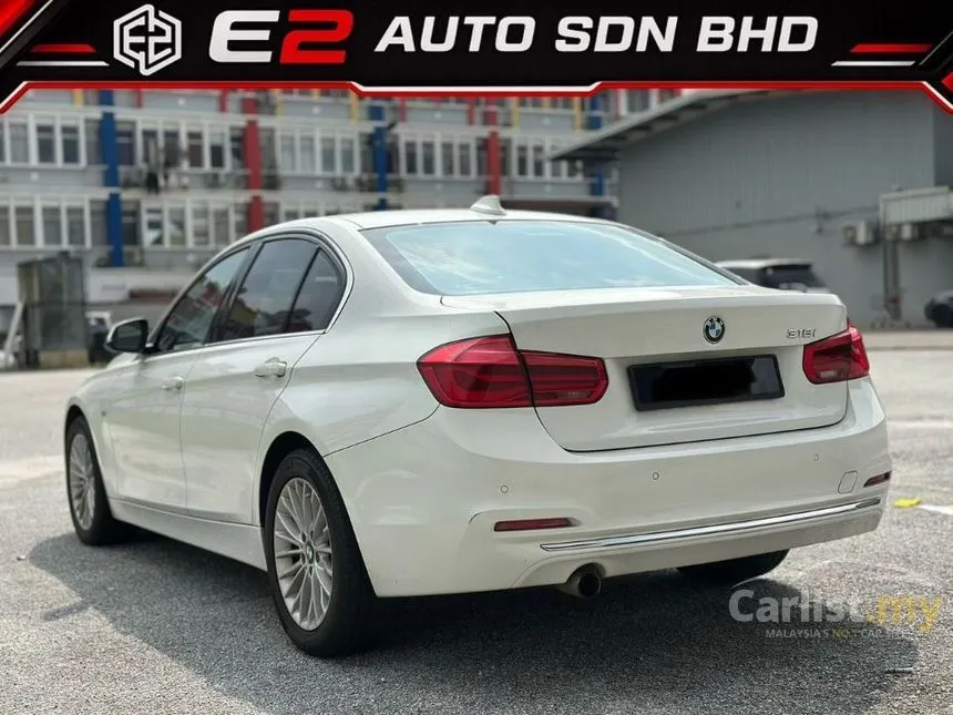 2016 BMW 318i Luxury Sedan