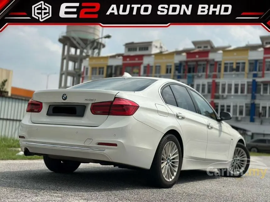 2016 BMW 318i Luxury Sedan