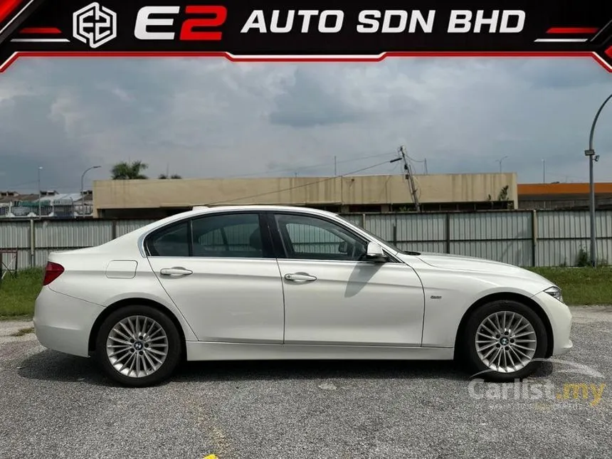 2016 BMW 318i Luxury Sedan