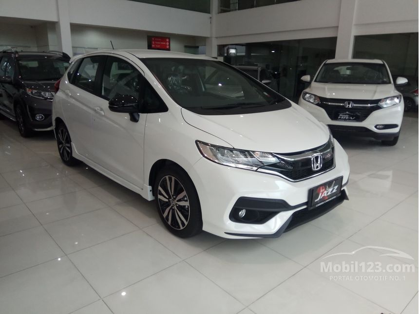 Jual Mobil  Honda  Jazz  2019 RS  1 5 di Jawa Barat Manual 