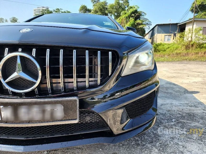 2015 Mercedes-Benz CLA200 Sedan