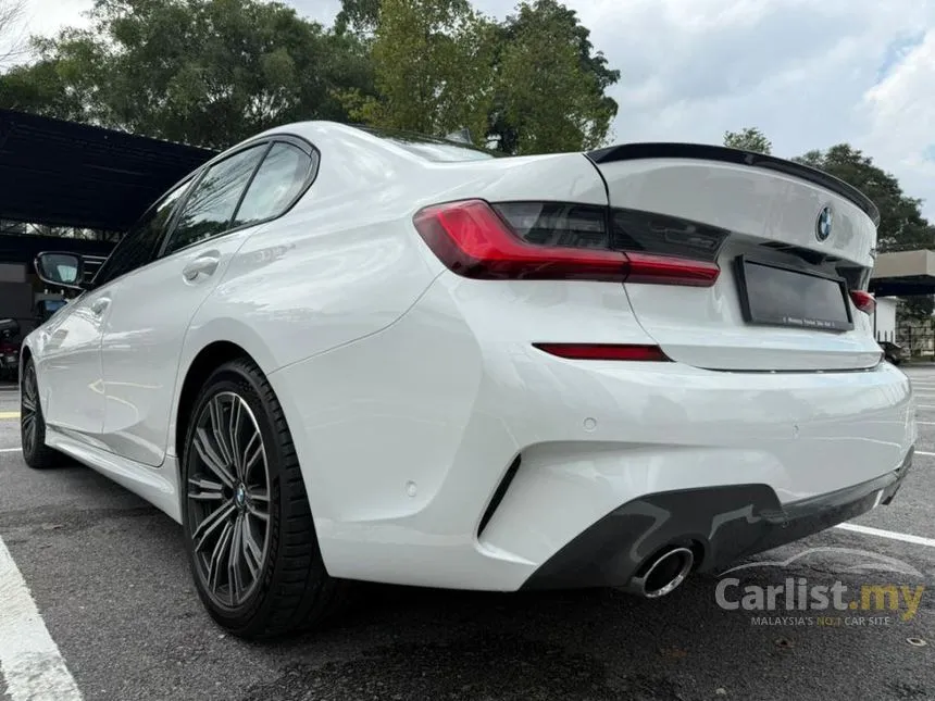 2022 BMW 330i M Sport Driving Assist Pack Sedan