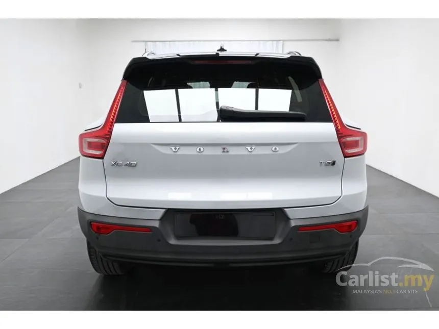 2021 Volvo XC40 T5 R-Design SUV