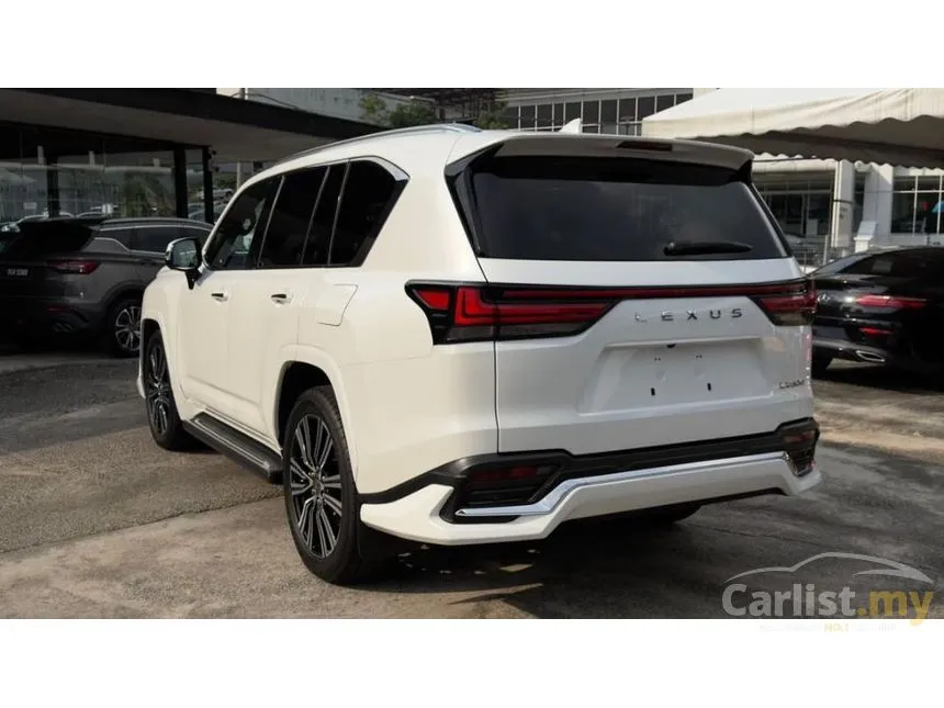 2024 Lexus LX 600 7 seater SUV