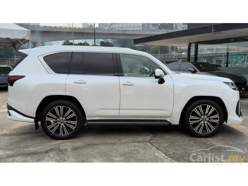 2024 Lexus LX 600 7 seater SUV