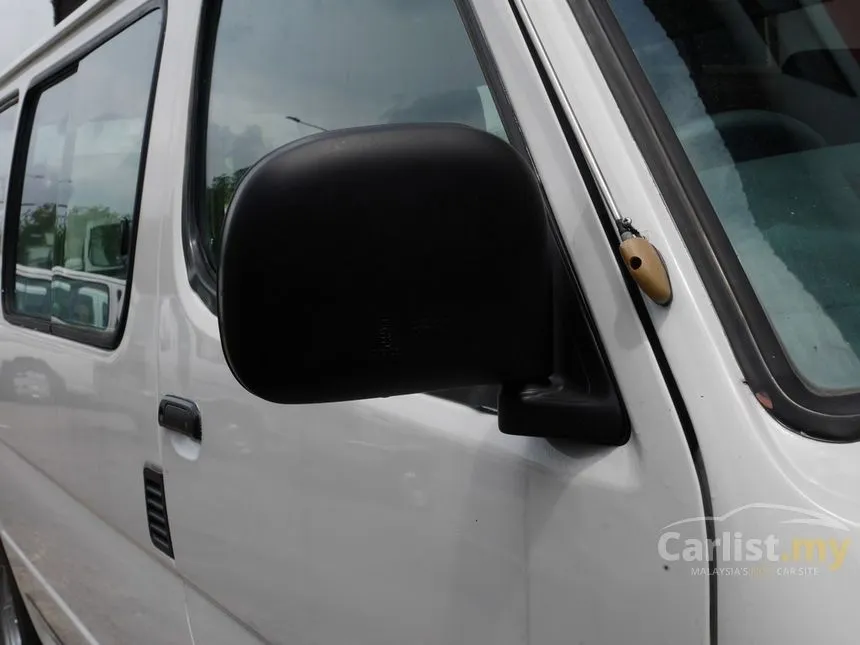 2003 Toyota Hiace Van