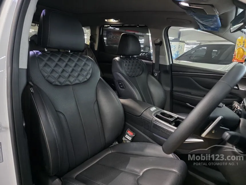 2022 Hyundai Santa Fe Signature SUV