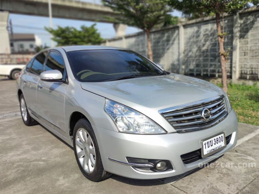 Nissan teana 250