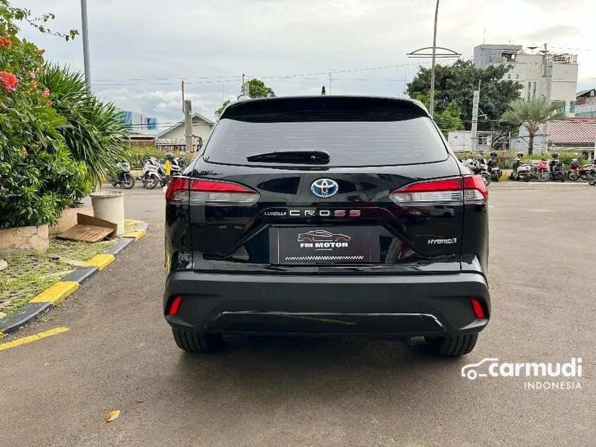2022 Toyota Corolla Cross Hybrid SUV