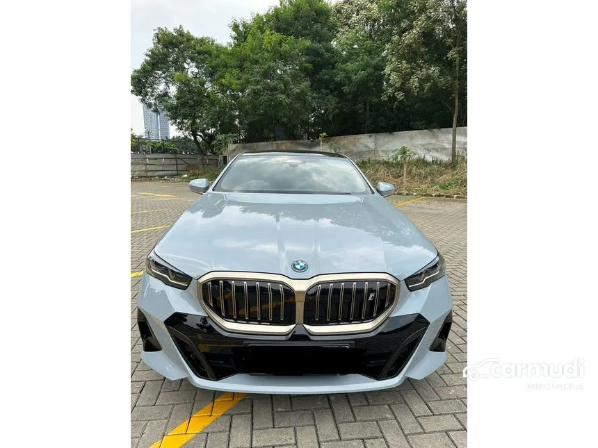 2023 BMW i5 eDrive40 M Sport Sedan