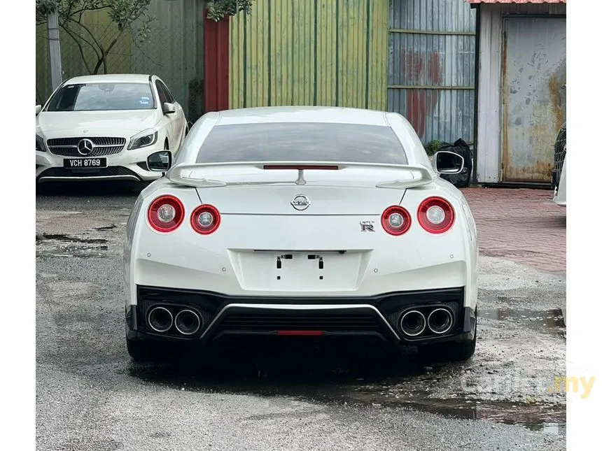 2019 Nissan GT-R Prestige Coupe