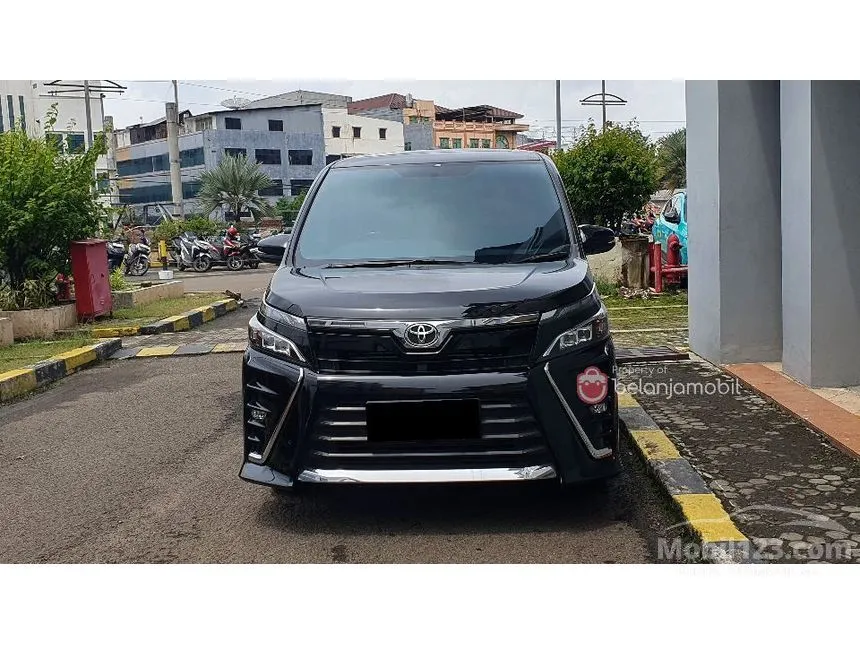 2019 Toyota Voxy MPV