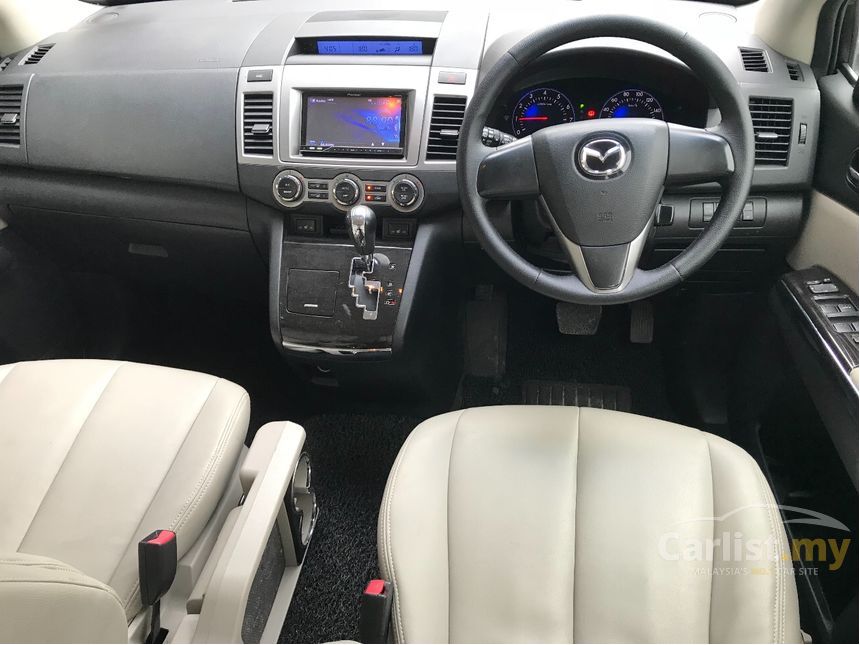 Mazda 8 2011 2.3 in Selangor Automatic MPV White for RM 