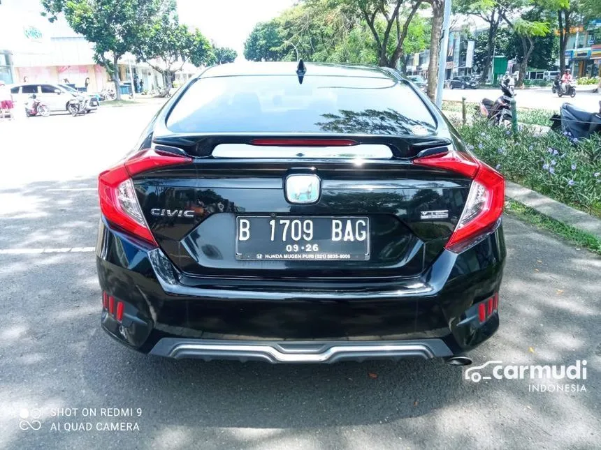 2016 Honda Civic ES Sedan