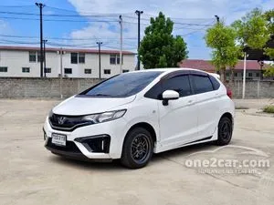 2015 Honda JAZZ 1.5 V Hatchback