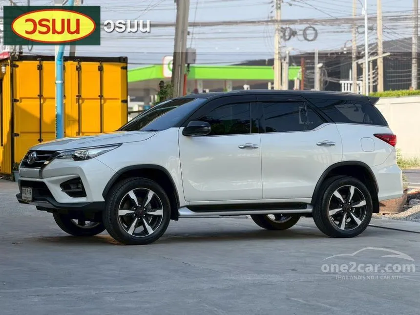2019 Toyota FORTUNER TRD Sportivo (2-Tone) SUV
