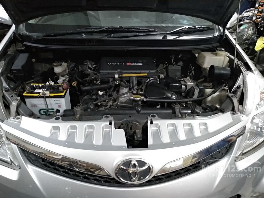 2015 Toyota Avanza Luxury Veloz MPV