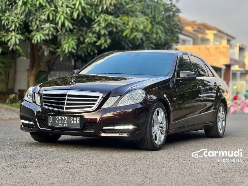 2011 Mercedes-Benz E250 CGI Sedan