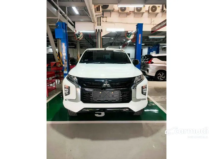 Jual Mobil Mitsubishi Triton 2023 EXCEED 2.4 di DKI Jakarta Manual Pick