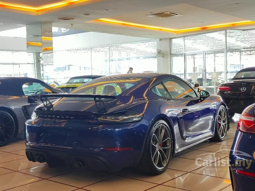 2022 Porsche 718 Cayman GT4 Coupe