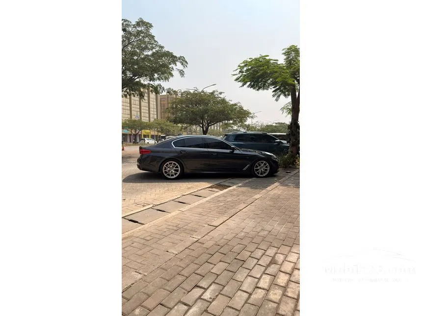 2019 BMW 530i M Sport Sedan