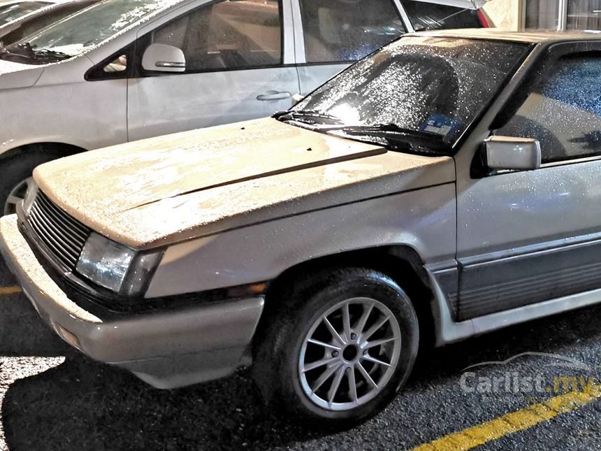 1990 Proton Saga I Hatchback