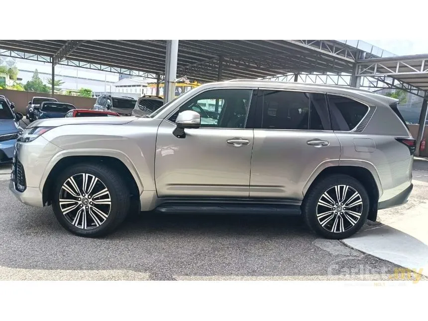 2024 Lexus LX 600 7 seater SUV