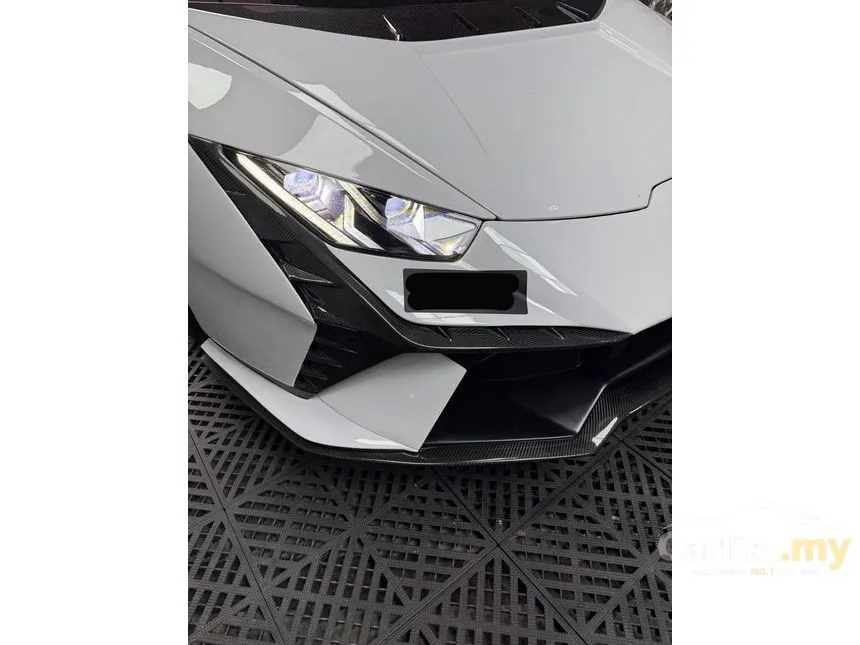 2016 Lamborghini Huracan LP580-2 Coupe