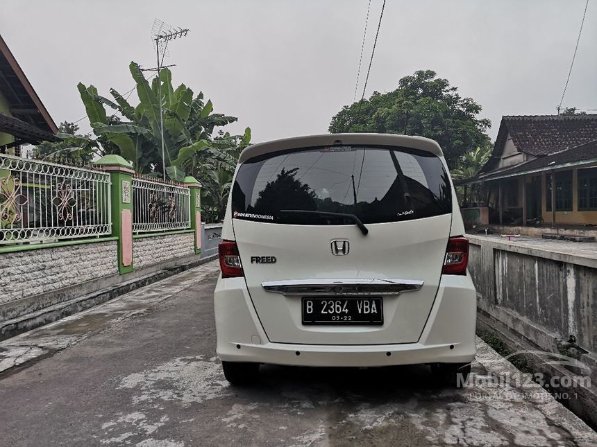 Jual Mobil Honda Freed 2012 E 1.5 di Jawa Tengah Automatic 