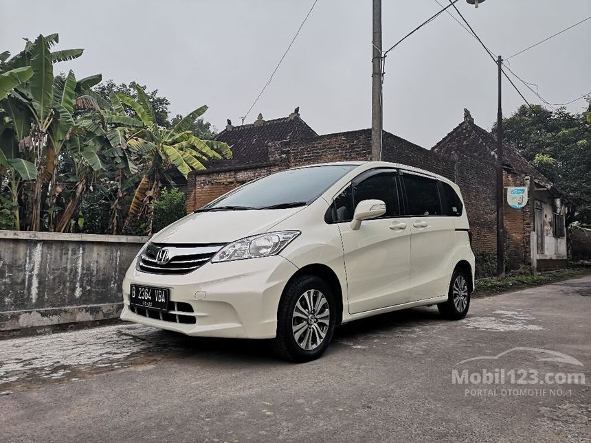 Jual Mobil Honda Freed 2012 E 1.5 di Jawa Tengah Automatic 