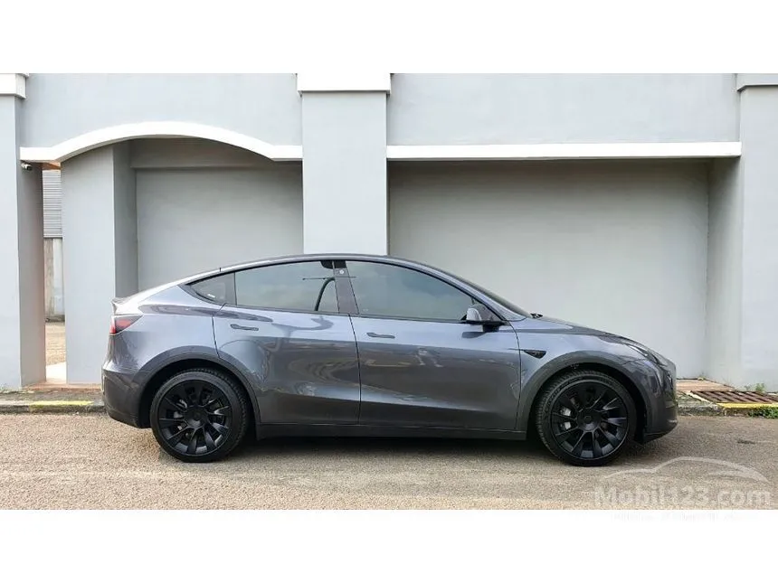 2022 Tesla Model Y Long Range SUV