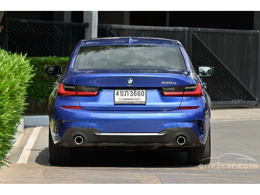 2021 BMW 330e M Sport Sedan