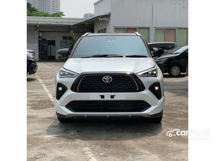 2023 Toyota Yaris Cross S HEV Wagon