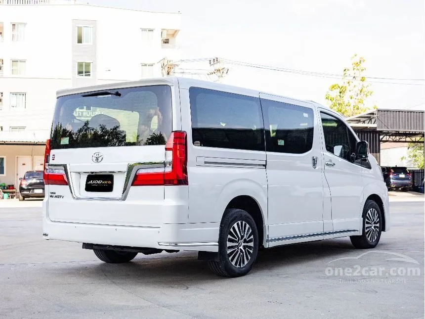2020 Toyota Majesty Premium Van