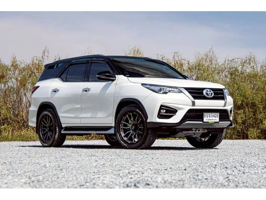 2019 Toyota FORTUNER TRD Sportivo (2-Tone) SUV
