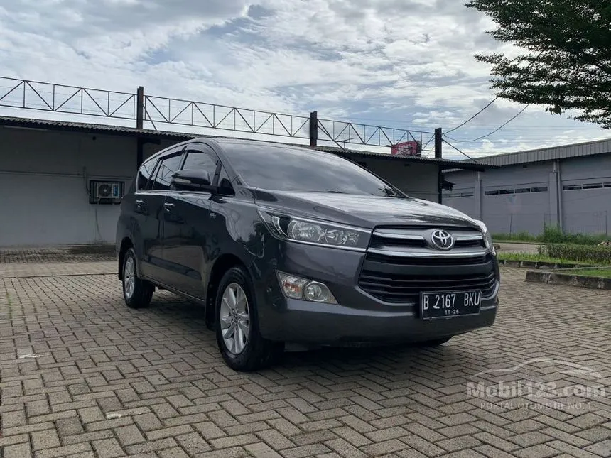 Jual Mobil Toyota Kijang Innova 2016 V 2.0 di Banten Automatic MPV Abu