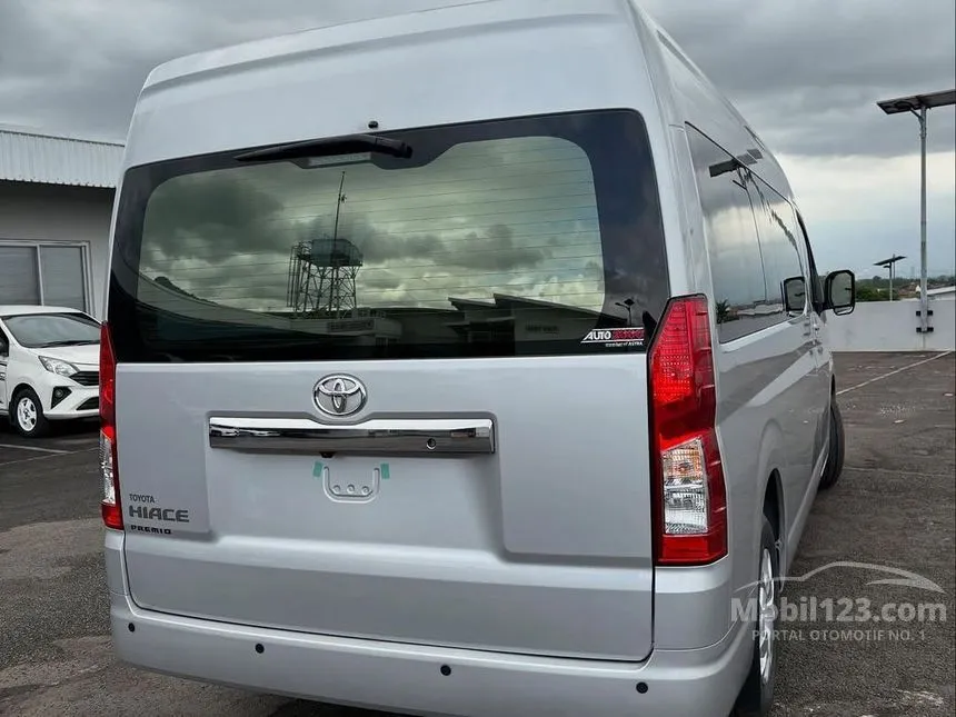 2025 Toyota Hiace Premio Van