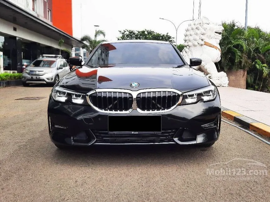 Jual Mobil BMW 320i 2021 Dynamic 2.0 di Banten Automatic Sedan Hitam Rp 607.000.000