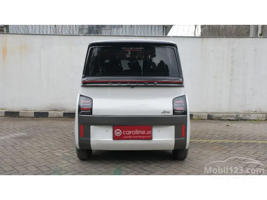 2022 Wuling Air EV Long Range Hatchback