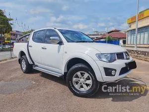2011 Mitsubishi Triton 2.5 Dual Cab 4X4 Pickup