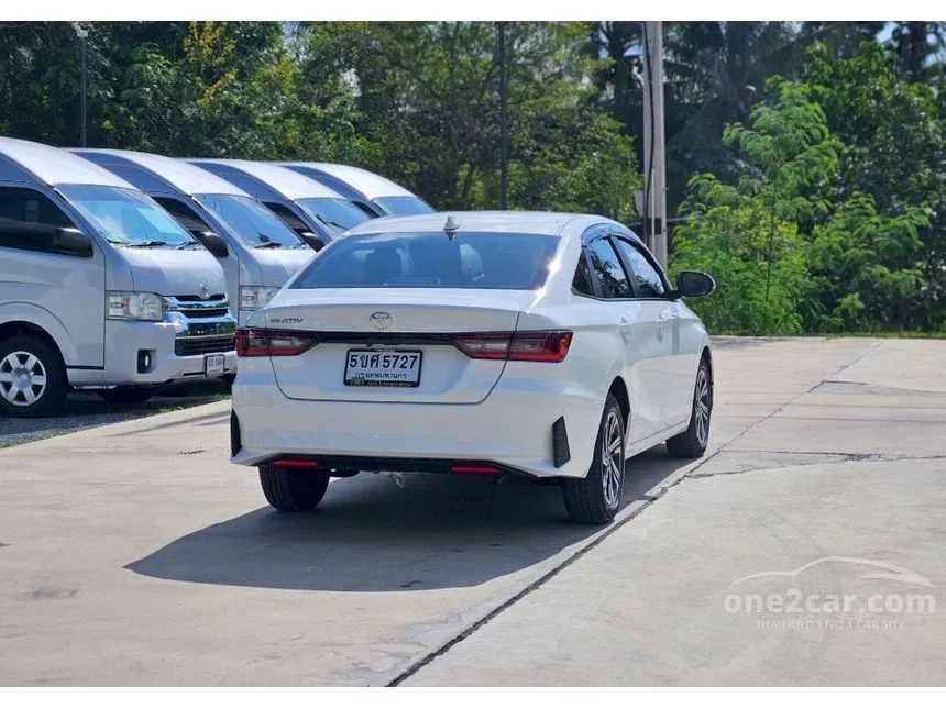 2024 Toyota Yaris Ativ Smart Sedan