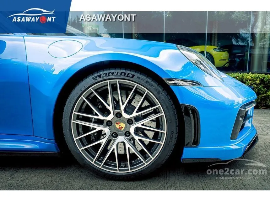 2022 Porsche 911 Targa 4S Convertible