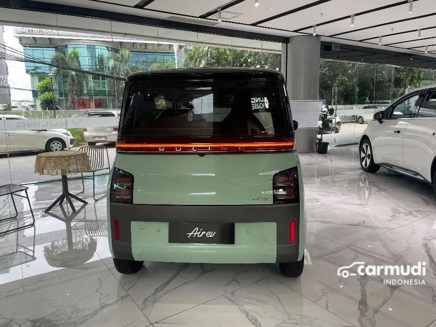 2024 Wuling EV Air ev Standard Range Hatchback