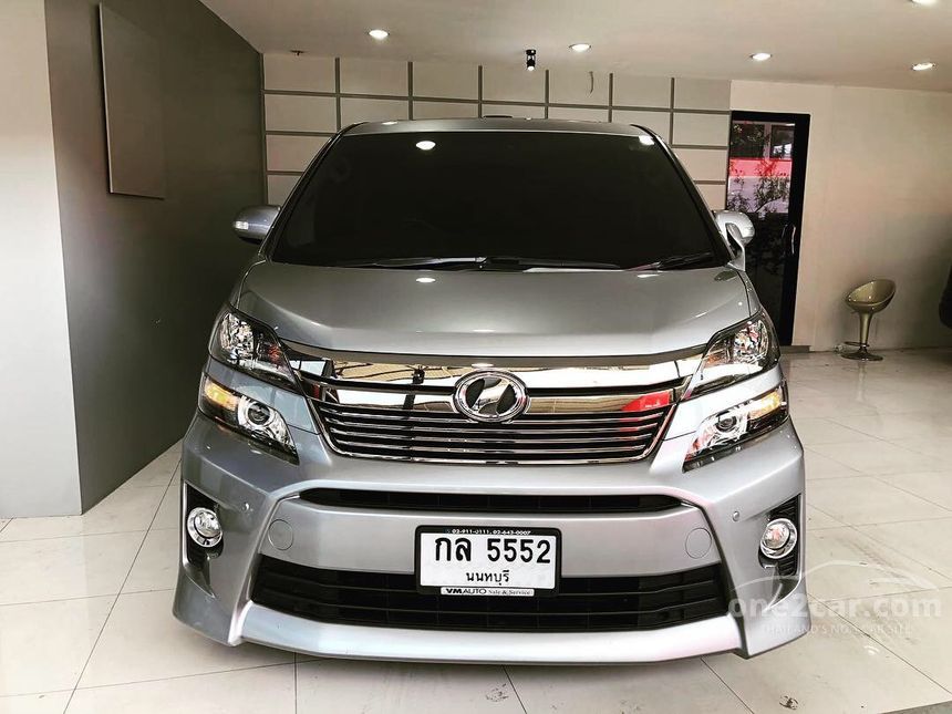 Toyota vellfire 2014