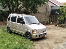 2004 Suzuki Karimun 1.0 GX Hatchback
